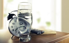 Ngày mới với tin tức sức khỏe: Uống nước như thế nào để giảm cân?