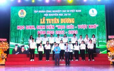 VRG và Công đoàn Cao su Việt Nam tiếp sức học sinh, sinh viên hiếu học 