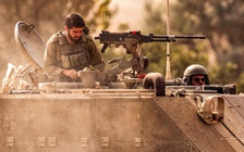 Israel đánh chặn tên lửa từ biển Đỏ, phá hủy nhà thủ lĩnh Hamas ở Bờ Tây