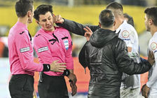 Giải hàng đầu Thổ Nhĩ Kỳ bị đình chỉ sau vụ tấn công trọng tài gây sốc