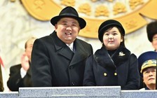 Nhà lãnh đạo Kim Jong-un xuất hiện cùng con gái tại duyệt binh lớn của Triều Tiên