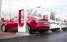 Tesla 'mở khóa' trạm sạc cho đối thủ, hưởng lợi hàng tỉ USD từ chính phủ Mỹ