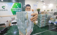 Giá USD hôm nay 14.2.2023: Ngân hàng đồng loạt tăng