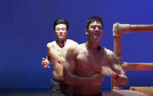 Thí sinh chấn thương, nén đau thi ‘Trò chơi con mực’ bản show truyền hình