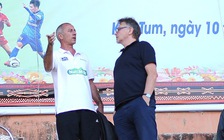 HLV Troussier nhận xét bất ngờ nhưng cực đúng về cầu thủ Việt Nam