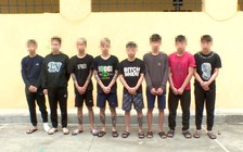 Khởi tố 8 đối tượng cầm phóng lợn làm náo loạn phố phường