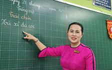 Cô giáo tiểu học TP.HCM nhớ mãi lần học trò ôm gà đi tặng