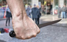 Cà Mau: Mâu thuẫn trong lúc nhậu, lấy dao đâm chết người