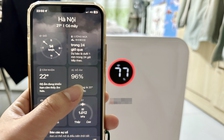 Trời nồm kéo dài, máy hút ẩm 'cháy hàng'