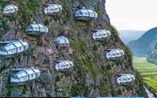 Khách sạn treo cao ở vách núi đầu tiên trên thế giới