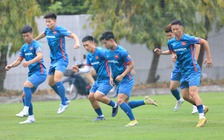 'Cầu thủ Việt Nam cần đá 40 trận mỗi năm, V-League nên kéo dài 10 tháng'