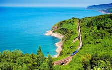 Hành trình xuyên Việt độc đáo trên tàu Thống Nhất lên báo Anh