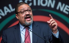 Công tố viên Bragg ra tuyên bố cứng rắn sau khi ông Trump nói sắp bị bắt