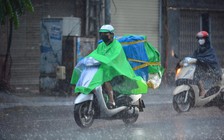 Cảnh báo giông, lốc, sét, mưa đá ở Hà Nội và một số tỉnh miền Bắc