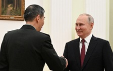 Tổng thống Nga Putin tiếp Bộ trưởng Quốc phòng Trung Quốc