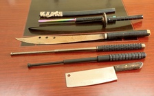 44 thanh thiếu niên mang dao, kiếm đi 'giải quyết mâu thuẫn' khiến 3 người bị thương