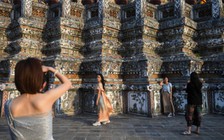 Siết visa khách Trung Quốc, Thái Lan lo khách chuyển đến Việt Nam