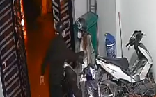 Xác minh clip kẻ biến thái sàm sỡ cô gái lúc nửa đêm ở Hà Nội