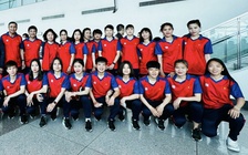 Tái ngộ Huỳnh Như, đội tuyển nữ Việt Nam rạng ngời khi về đến TP.HCM