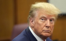 Ông Trump tới tòa, bác bỏ 34 cáo buộc tội danh