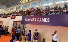 Dọc đường SEA Games 32: Tình yêu cuồng nhiệt từ người hâm mộ
