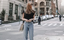 Mặc quần jeans ống đứng 'hack tuổi' mà vẫn chuẩn thanh lịch nhờ bí quyết này