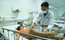 3 trẻ nhập viện nghi ngộ độc botulinum sau ăn chả lụa bán dạo