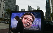 Chỉ trong 24 giờ đầu, đối thủ của ông Trump gây quỹ tranh cử 8,2 triệu USD