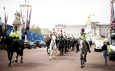 Lễ đăng quang lịch sử