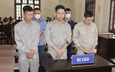 Hải Dương: Nhóm bị cáo là cựu công an, bác sĩ lãnh án tù vì đánh bạc