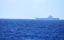 Tàu sân bay Trung Quốc đi qua eo biển Đài Loan