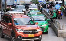 Taxi và cuộc cạnh tranh khốc liệt