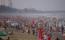 Cứu cháu bé 6 tuổi bị đuối nước khi tắm biển Sầm Sơn