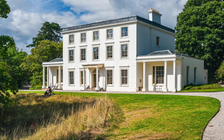 Sự cố khiến nhiều người bị kẹt ở nhà nữ hoàng truyện trinh thám Agatha Christie