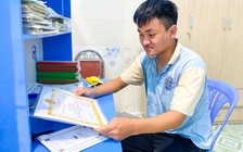 Ba mẹ á khoa khối A toàn quốc: 'Vất vả mưu sinh, nay vỡ òa hạnh phúc'