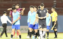 CLB TP.HCM và Đà Nẵng cùng thua, cuộc đua trụ hạng gay cấn đến phút cuối