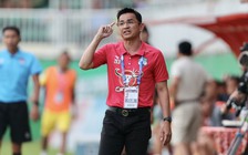 Vì HAGL, HLV Kiatisak muốn nói chuyện với bầu Đức