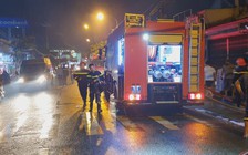 Người dân phát hoảng vì nhà xưởng bất ngờ bốc cháy