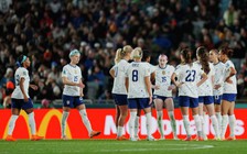 Đội tuyển nữ Mỹ bị chỉ trích vì nhảy múa, CĐV đòi sa thải HLV