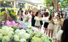 Phố Phan Đình Phùng '1m2 10 người sống ảo'