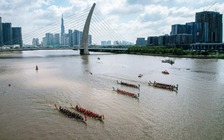 Tưng bừng giải đua thuyền truyền thống lần đầu tổ chức trên sông Sài Gòn