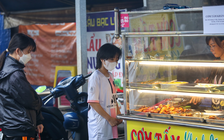 Cơm sinh viên: 'Ăn qua loa rồi vùi đầu học hành, làm thêm là sai lầm'