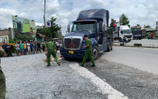 Gặp tai nạn trên đường đi học, bé gái tử vong thương tâm