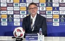 HLV Troussier: ‘Thoạt tiên đội tuyển Việt Nam bị ngợp bởi Nhật Bản như núi khổng lồ, nhưng…’