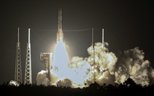 Tàu đổ bộ mặt trăng Mỹ đang hướng về trái đất, có thể bốc cháy