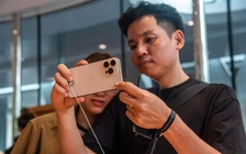 Camera iPhone chụp ảnh tệ hơn sau vài năm?