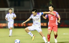 V-League: Căng thẳng nghẹt thở cuộc đua đỉnh bảng, đáy bảng cũng có kém nóng đâu!