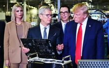 Chiến thắng của ông Donald Trump ảnh hưởng ra sao tới Apple?