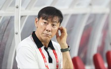 HLV Shin xin lỗi khán giả, chỉ trích gay gắt học trò và phê phán AFF!