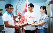 Thăm, tặng quà tết cho trẻ mồ côi do Đảng bộ Báo Thanh Niên bảo trợ